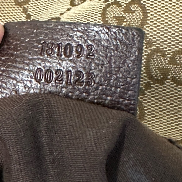 💯Authentic Gucci Shoulder Bag with Cherryline🍀 - Picture 12 of 15